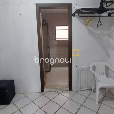 Casa com 229m², 5 quartos (sendo 3 suítes), 6 garagens, no bairro Campeche em Florianópolis