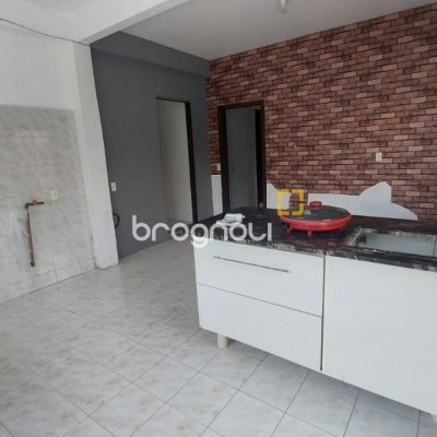 Casa com 229m², 5 quartos (sendo 3 suítes), 6 garagens, no bairro Campeche em Florianópolis