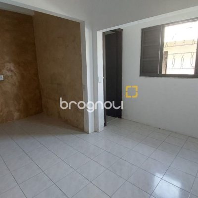 Casa com 229m², 5 quartos (sendo 3 suítes), 6 garagens, no bairro Campeche em Florianópolis