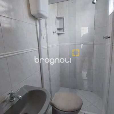 Casa com 229m², 5 quartos (sendo 3 suítes), 6 garagens, no bairro Campeche em Florianópolis