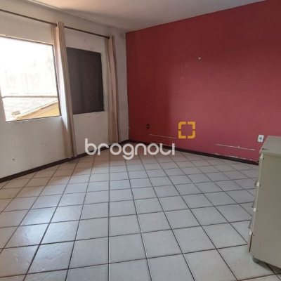 Casa com 229m², 5 quartos (sendo 3 suítes), 6 garagens, no bairro Campeche em Florianópolis