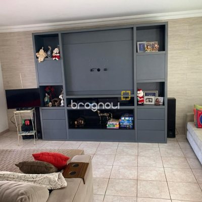 Casa com 450m², 6 quartos (sendo 1 suíte), 4 garagens, no bairro Ponta de Baixo em São José