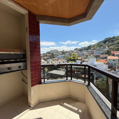 Apartamento com 76m², 2 quartos (sendo 1 suíte), 1 garagem, no bairro Centro em Florianópolis