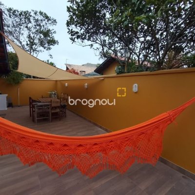 Casa com 39m², 2 quartos, 1 garagem, no bairro Cachoeira do Bom Jesus em Florianópolis