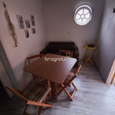 Casa com 39m², 2 quartos, 1 garagem, no bairro Cachoeira do Bom Jesus em Florianópolis