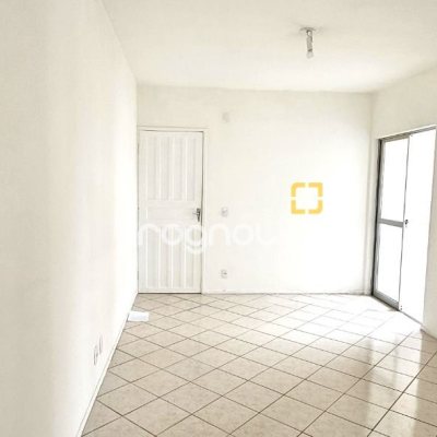 Apartamento com 53m², 2 quartos, 1 garagem, no bairro Areias em São José