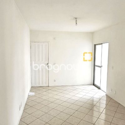 Apartamento com 53m², 2 quartos, 1 garagem, no bairro Areias em São José