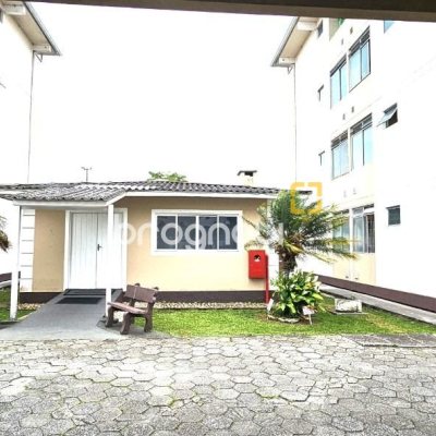 Apartamento com 53m², 2 quartos, 1 garagem, no bairro Areias em São José