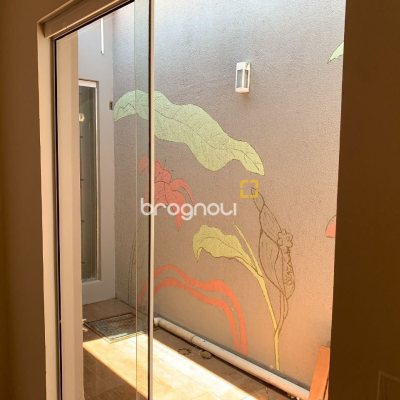 Casa com 200m², 4 quartos (sendo 1 suíte), 4 garagens, no bairro Santa Mônica em Florianópolis