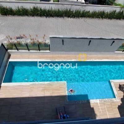 Apartamento com 93m², 3 quartos (sendo 1 suíte), 2 garagens, no bairro Campeche em Florianópolis
