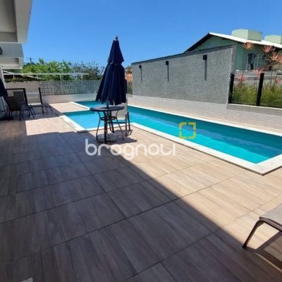 Apartamento com 93m², 3 quartos (sendo 1 suíte), 2 garagens, no bairro Campeche em Florianópolis