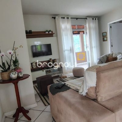 Casa com 176m², 3 quartos, 1 garagem, no bairro Monte Verde em Florianópolis