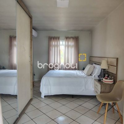 Casa com 176m², 3 quartos, 1 garagem, no bairro Monte Verde em Florianópolis