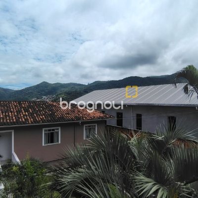 Casa com 176m², 3 quartos, 1 garagem, no bairro Monte Verde em Florianópolis