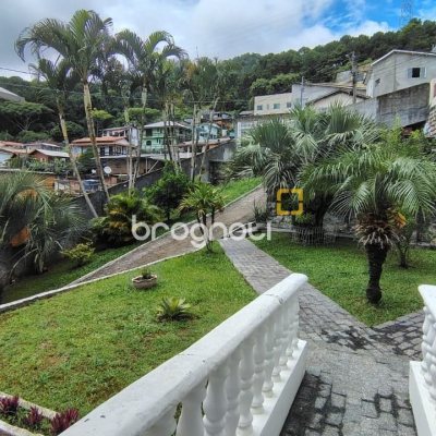 Casa com 176m², 3 quartos, 1 garagem, no bairro Monte Verde em Florianópolis