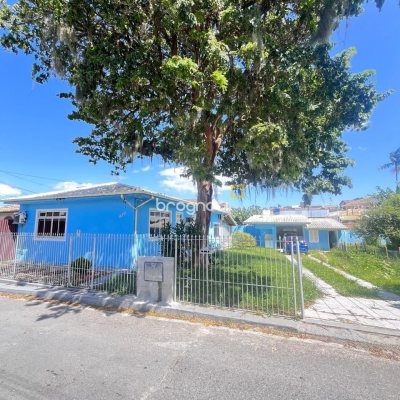 Casa com 107m², 3 quartos (sendo 1 suíte), 1 garagem, no bairro Serraria em São José