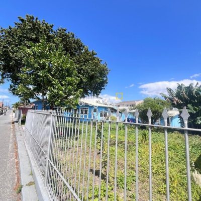 Casa com 107m², 3 quartos (sendo 1 suíte), 1 garagem, no bairro Serraria em São José