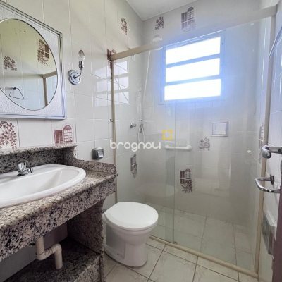Casa com 107m², 3 quartos (sendo 1 suíte), 1 garagem, no bairro Serraria em São José