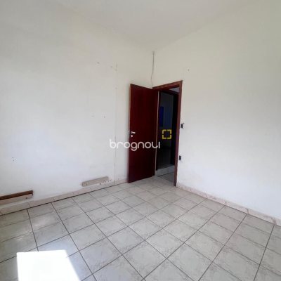 Casa com 107m², 3 quartos (sendo 1 suíte), 1 garagem, no bairro Serraria em São José