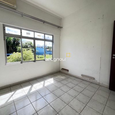 Casa com 107m², 3 quartos (sendo 1 suíte), 1 garagem, no bairro Serraria em São José