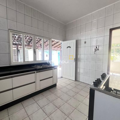 Casa com 107m², 3 quartos (sendo 1 suíte), 1 garagem, no bairro Serraria em São José