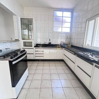 Casa com 107m², 3 quartos (sendo 1 suíte), 1 garagem, no bairro Serraria em São José