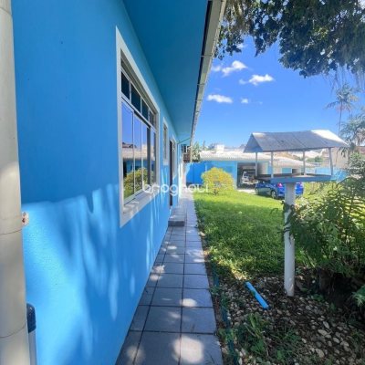 Casa com 107m², 3 quartos (sendo 1 suíte), 1 garagem, no bairro Serraria em São José