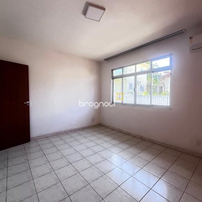 Casa com 107m², 3 quartos (sendo 1 suíte), 1 garagem, no bairro Serraria em São José