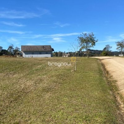 Terreno com 1000m², no bairro Invernadinha em Rancho Queimado