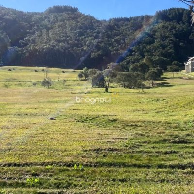 Terreno com 1000m², no bairro Invernadinha em Rancho Queimado
