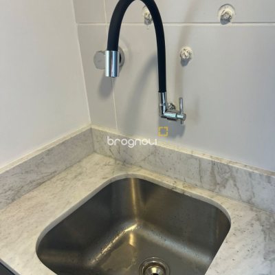 Apartamento com 56m², 2 quartos (sendo 1 suíte), 1 garagem, no bairro Pedra Branca em Palhoça