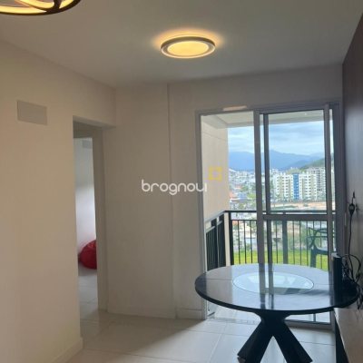 Apartamento com 56m², 2 quartos (sendo 1 suíte), 1 garagem, no bairro Pedra Branca em Palhoça