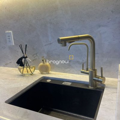 Apartamento com 56m², 2 quartos (sendo 1 suíte), 1 garagem, no bairro Pedra Branca em Palhoça