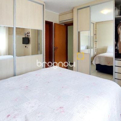 Cobertura com 112m², 3 quartos (sendo 1 suíte), 2 garagens, no bairro Trindade em Florianópolis