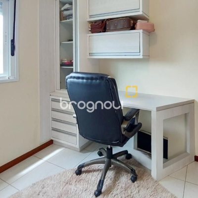 Cobertura com 112m², 3 quartos (sendo 1 suíte), 2 garagens, no bairro Trindade em Florianópolis
