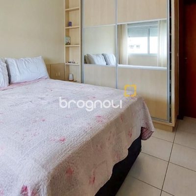 Cobertura com 112m², 3 quartos (sendo 1 suíte), 2 garagens, no bairro Trindade em Florianópolis