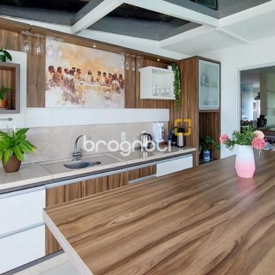 Cobertura com 112m², 3 quartos (sendo 1 suíte), 2 garagens, no bairro Trindade em Florianópolis