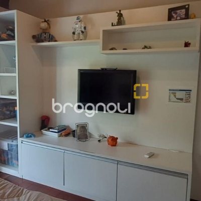 Casa de Condomínio com 328m², 5 quartos (sendo 3 suítes), 4 garagens, no bairro Sambaqui em Florianópolis