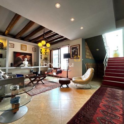 Casa com 407m², 4 quartos (sendo 1 suíte), 6 garagens, no bairro Agronômica em Florianópolis