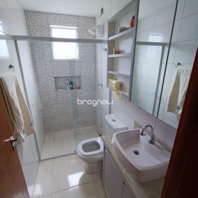 Apartamento com 69m², 2 quartos (sendo 1 suíte), 1 garagem, no bairro Vila Becker em Santo Amaro da Imperatriz