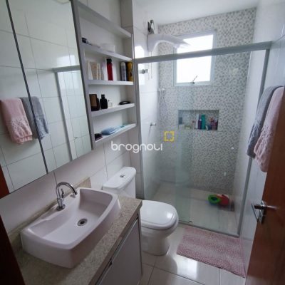 Apartamento com 69m², 2 quartos (sendo 1 suíte), 1 garagem, no bairro Vila Becker em Santo Amaro da Imperatriz