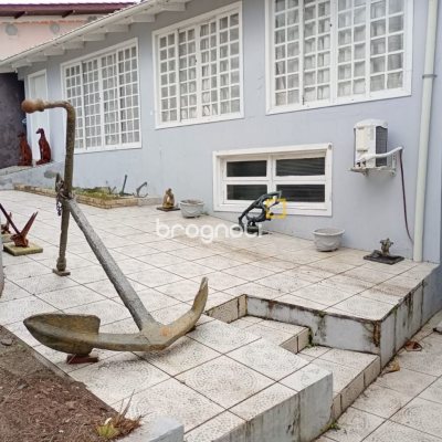 Casa de Condomínio com 220m², 4 quartos (sendo 4 suítes), 3 garagens, no bairro Ingleses em Florianópolis