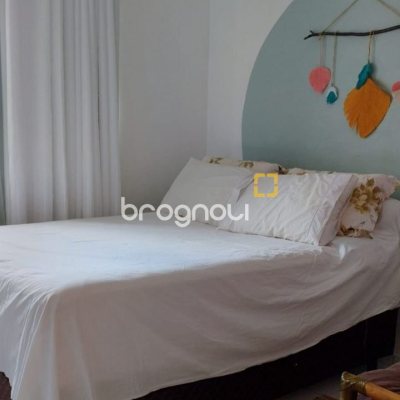 Casa com 54m², 3 quartos, 1 garagem, no bairro Sambaqui em Florianópolis