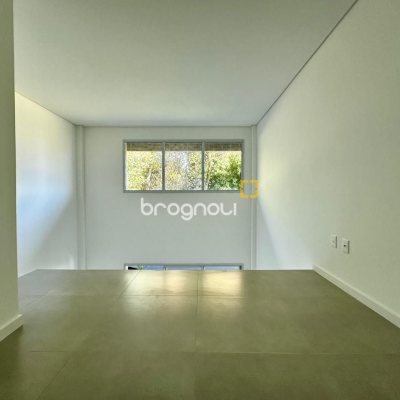 Loft com 43m², 1 quarto (sendo 1 suíte), 1 garagem, no bairro Ribeirão da Ilha em Florianópolis