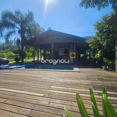 Sítio com 3699m², 2 quartos, no bairro Fazenda de Dentro em Biguaçu