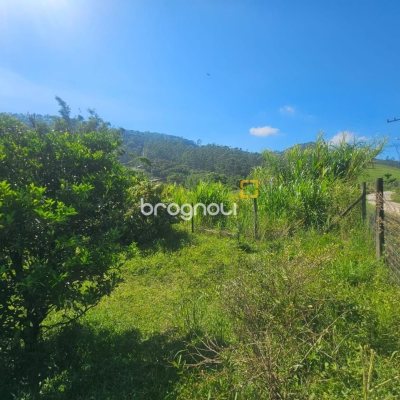 Sítio com 3699m², 2 quartos, no bairro Fazenda de Dentro em Biguaçu