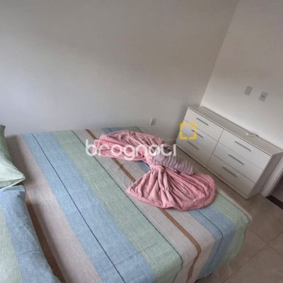 Casa com 257m², 6 quartos (sendo 2 suítes), 2 garagens, no bairro Ingleses em Florianópolis