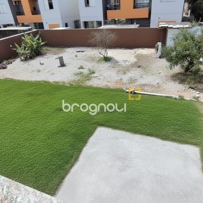 Casa com 257m², 6 quartos (sendo 2 suítes), 2 garagens, no bairro Ingleses em Florianópolis
