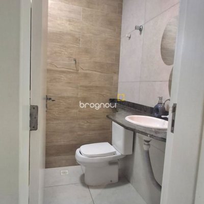 Casa com 257m², 6 quartos (sendo 2 suítes), 2 garagens, no bairro Ingleses em Florianópolis