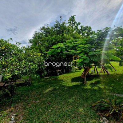 Casa com 257m², 6 quartos (sendo 2 suítes), 2 garagens, no bairro Ingleses em Florianópolis